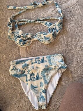 Gianni Bini Mademoiselle Toile 
Underwire Demi Bralette Swim Top Blue Bikini M/L